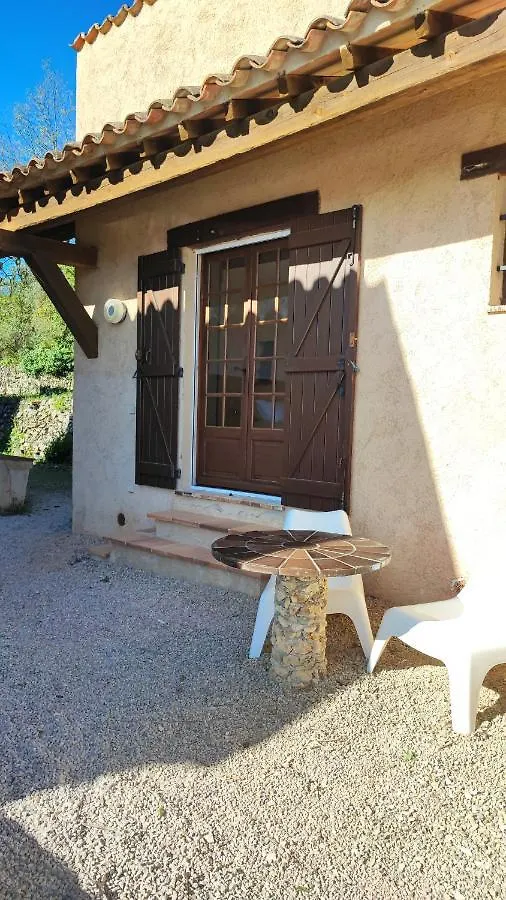 Couette-café Bed and Breakfast Le Mas Melusine à Fayence France
